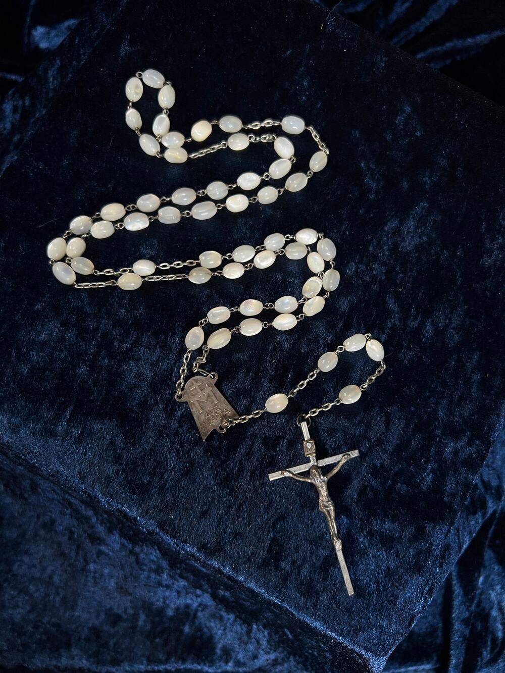 Vintage White Tigers Eye Beaded Rosary Silver Tone Crucifix Pendant Ave Maria